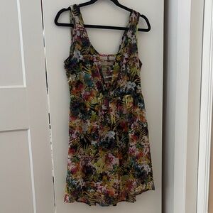 Material Girl Women’s Dress, Size Medium, Excellent Condition! Flowy, Summery